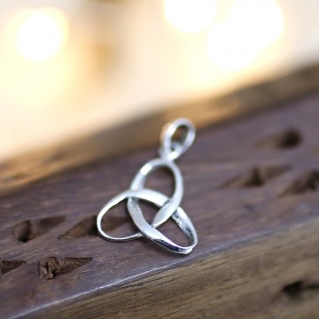 Silver pendant - infinity knot