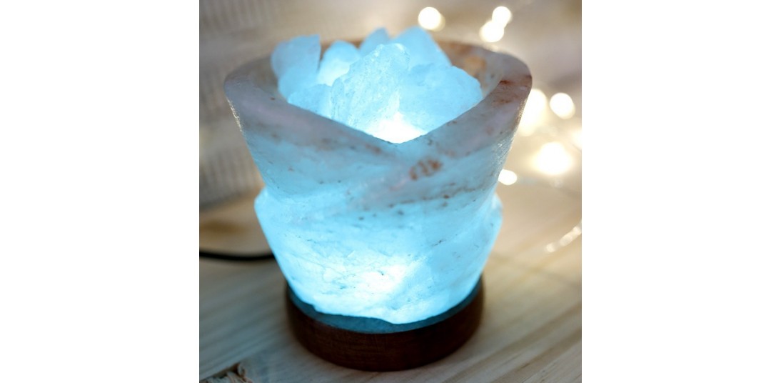 Himalayan salt lamp - USB | Ethike - Wholesalers in natural wellness